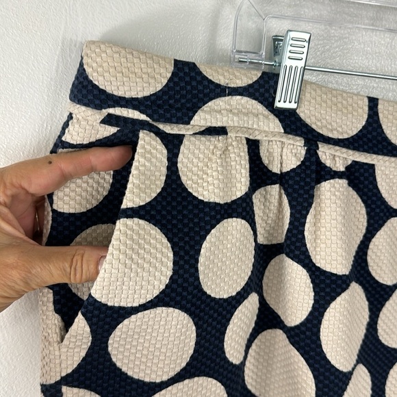 Boden Woven Textured Mini Skirt Women's US 16R Navy Creme Polka Dot EUC Length18 - Picture 6 of 12